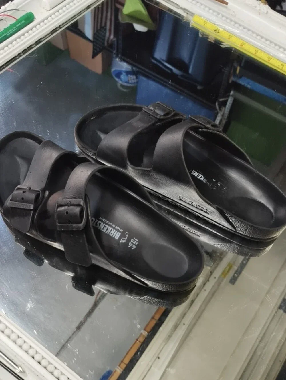 Mens 11 black Birkenstock Arizona EVA sandals,  lightweight two-strap Design.